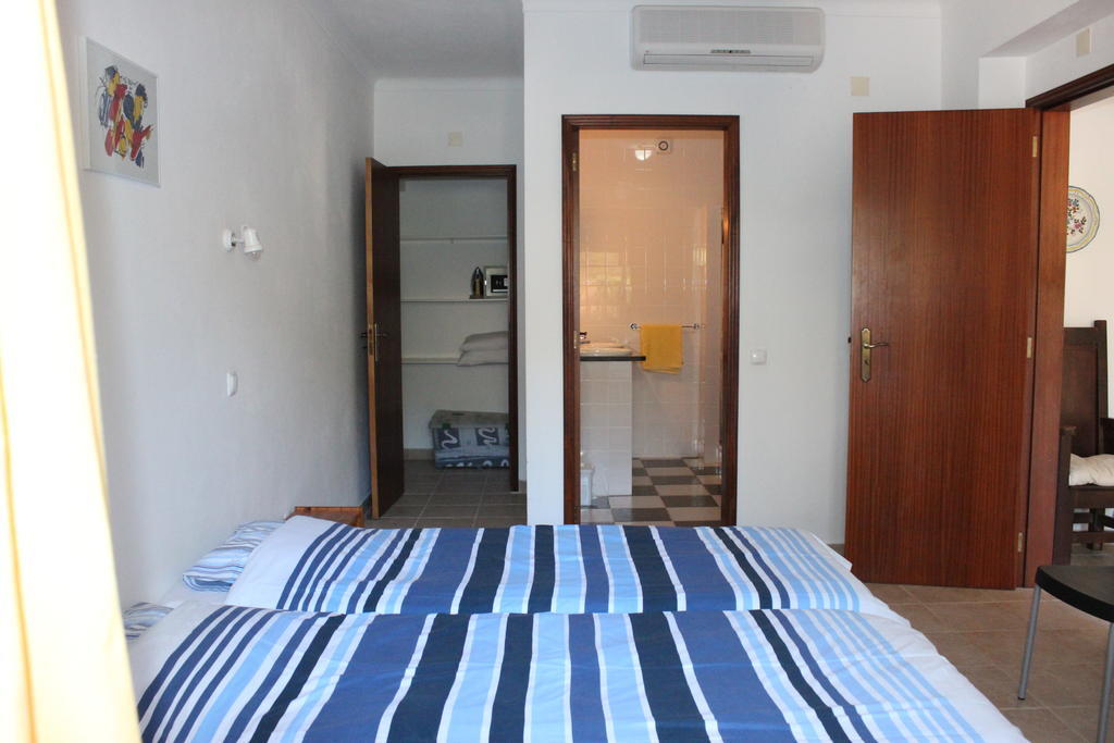 Filhas Do Mar Apartments Salema Bilik gambar