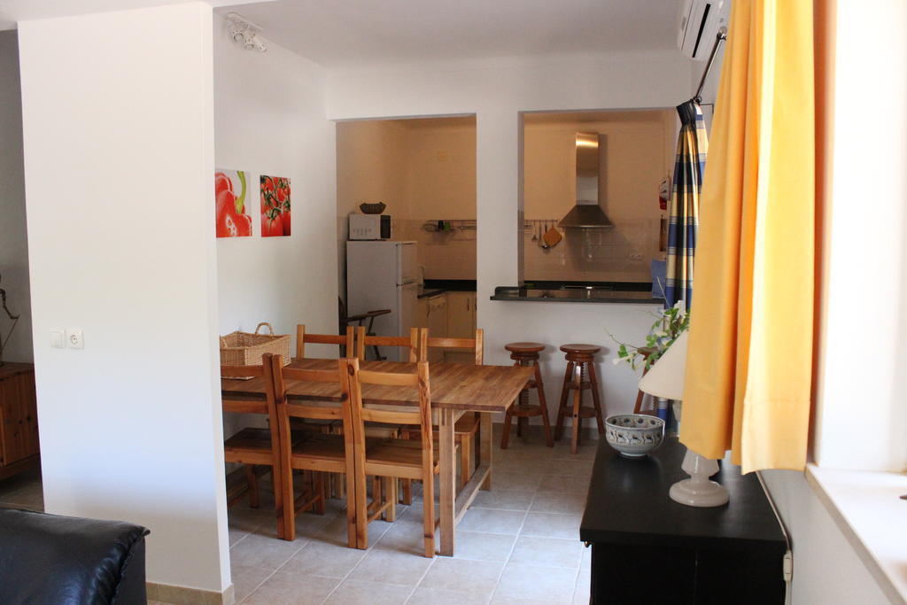 Filhas Do Mar Apartments Salema Bilik gambar